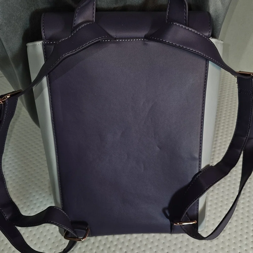 Disney Parks Haunted Mansion Kiss The Bride Headless Groom Portrait Backpack EUC